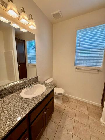 1762 Bolton Avenue, Tulare, CA 93274