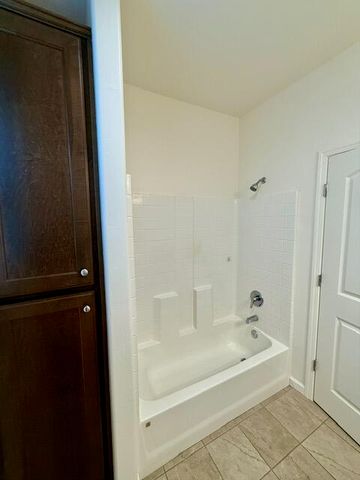 1762 Bolton Avenue, Tulare, CA 93274