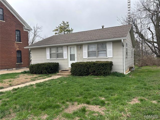 230 N Walnut Street, Perryville, MO 63775