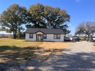 20285 95th Street East, Webbers Falls, OK 74470
