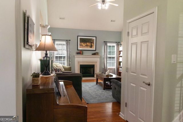 240 Miracle Lane, Fayetteville, GA 30215
