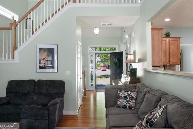 240 Miracle Lane, Fayetteville, GA 30215