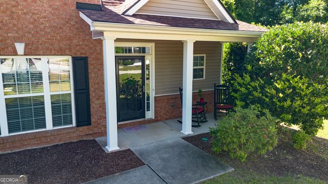 240 Miracle Lane, Fayetteville, GA 30215