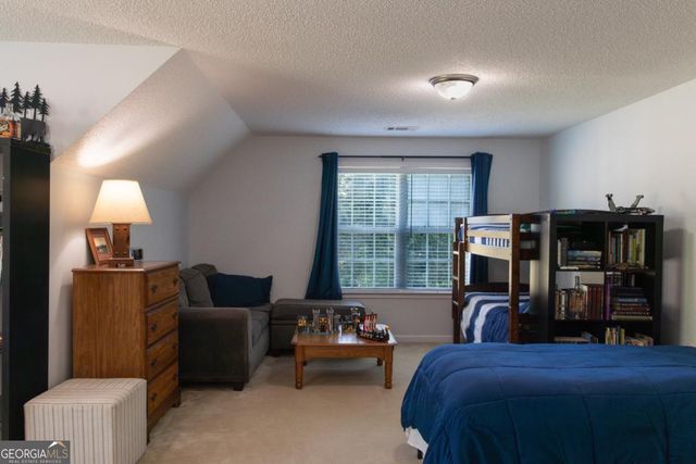 240 Miracle Lane, Fayetteville, GA 30215