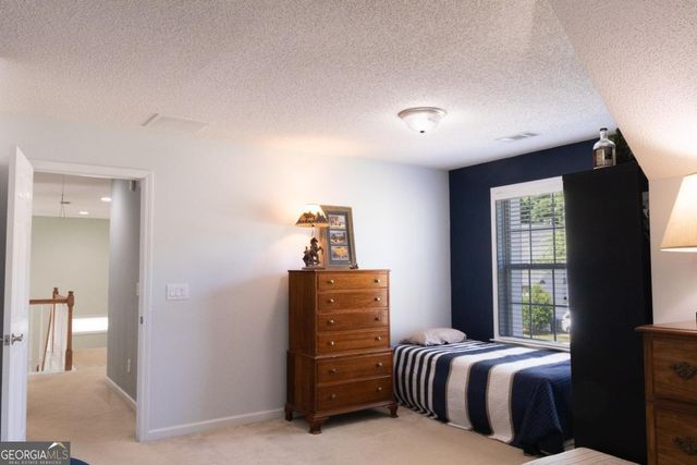 240 Miracle Lane, Fayetteville, GA 30215