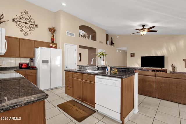 4790 W GERONIMO Street, Chandler, AZ 85226