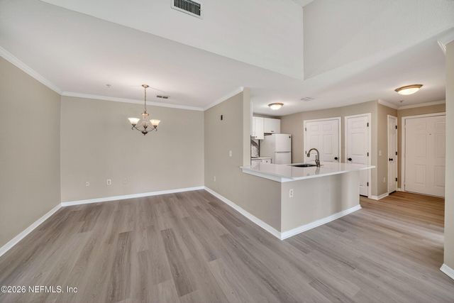 7800 POINT MEADOWS Drive 934, Jacksonville, FL 32256