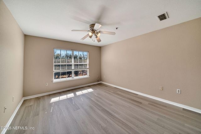 7800 POINT MEADOWS Drive 934, Jacksonville, FL 32256