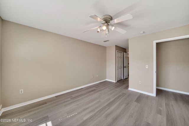 7800 POINT MEADOWS Drive 934, Jacksonville, FL 32256