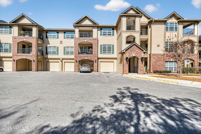 7800 POINT MEADOWS Drive 934, Jacksonville, FL 32256