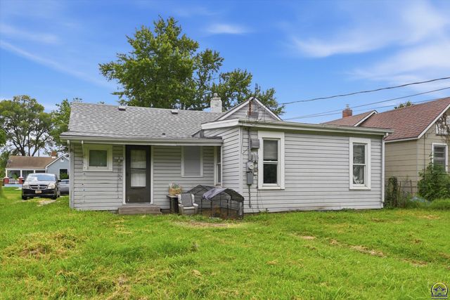 528 NE Sardou AVE, Topeka, KS 66608