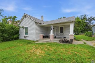 528 NE Sardou AVE, Topeka, KS 66608