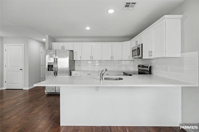 168 Johnson Avenue 2, Newark, NJ 07108