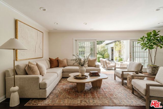 12510 Hortense Street, Studio City, CA 91604