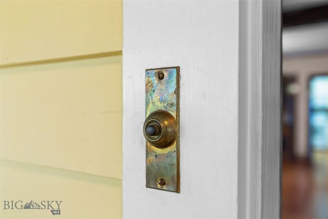 405 N C Street, Livingston, MT 59047