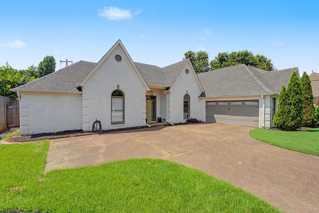 1955 HAMBURG CV, Memphis, TN 38016