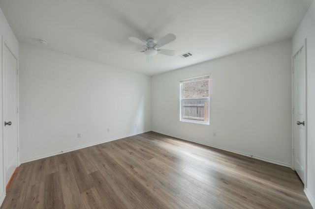 1704 Cobblecrest LN, Leander, TX 78641