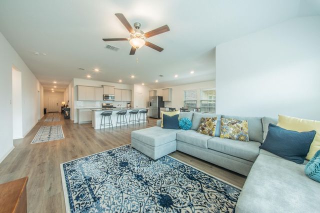 1704 Cobblecrest LN, Leander, TX 78641