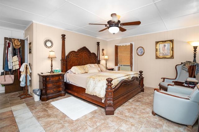 5206 Lotus Lane, Lufkin, TX 75904