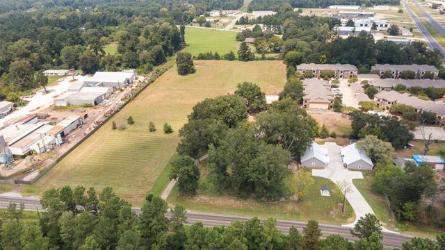 5206 Lotus Lane, Lufkin, TX 75904