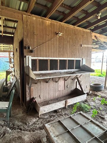 5206 Lotus Lane, Lufkin, TX 75904