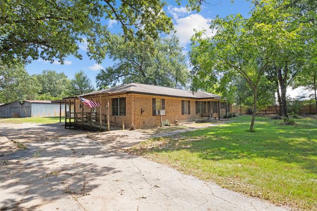 5206 Lotus Lane, Lufkin, TX 75904