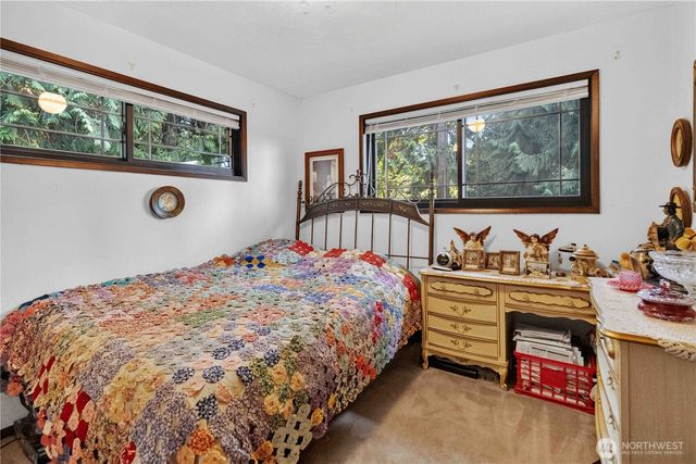 1006 Sandy Bend Road, Castle Rock, WA 98611