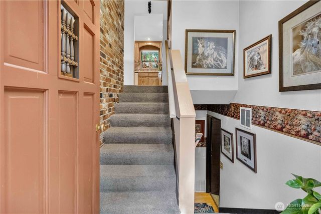 1006 Sandy Bend Road, Castle Rock, WA 98611