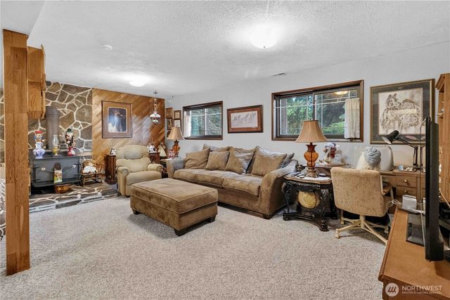 1006 Sandy Bend Road, Castle Rock, WA 98611