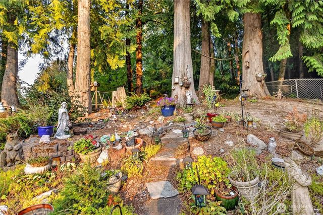1006 Sandy Bend Road, Castle Rock, WA 98611