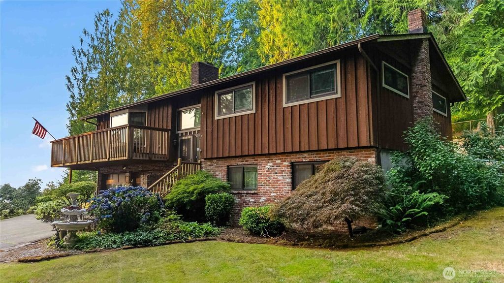 1006 Sandy Bend Road, Castle Rock, WA 98611