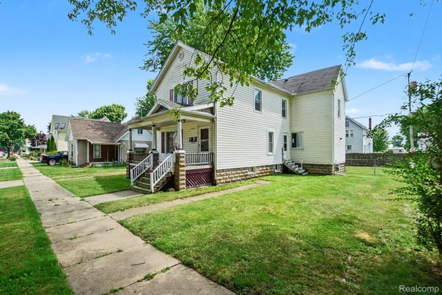 242 N Elizabeth Street, Marine City, MI 48039