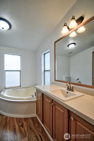 10 Marissa Lane, Mccleary, WA 98557