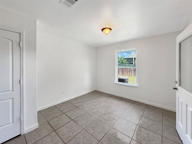 6133 Chalk Hollow Drive, Fort Worth, TX 76179