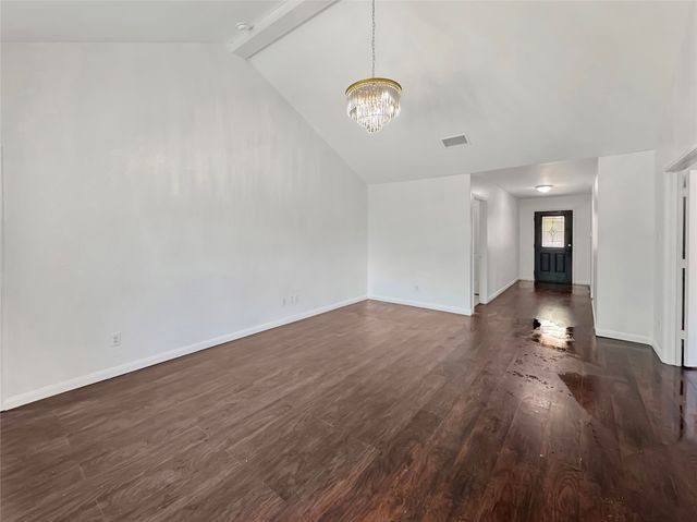 6133 Chalk Hollow Drive, Fort Worth, TX 76179