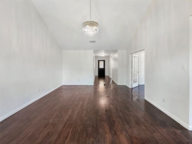 6133 Chalk Hollow Drive, Fort Worth, TX 76179