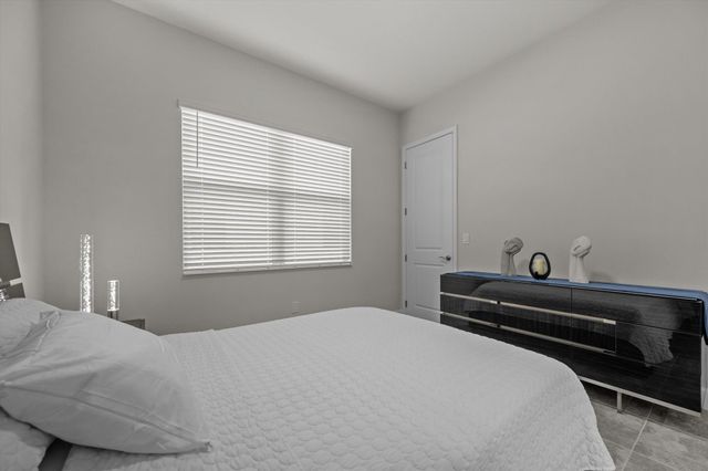 5573 Liberty Lane, The Acreage, FL 33470