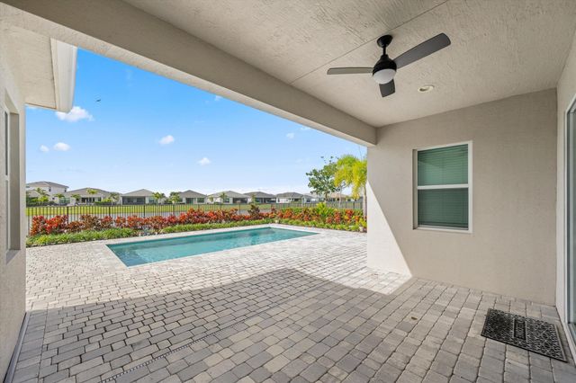 5573 Liberty Lane, The Acreage, FL 33470