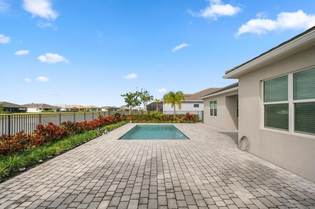 5573 Liberty Lane, The Acreage, FL 33470