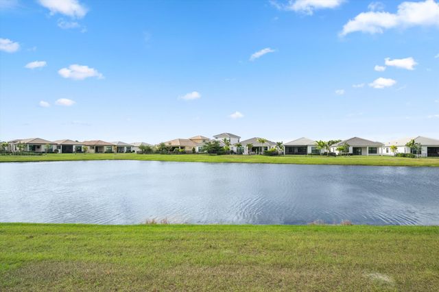 5573 Liberty Lane, The Acreage, FL 33470
