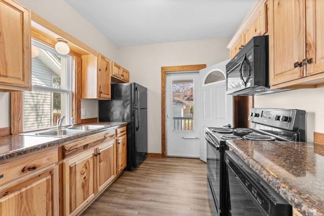 233 S Locust Street, Reedsburg, WI 53959