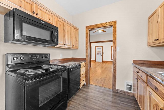 233 S Locust Street, Reedsburg, WI 53959