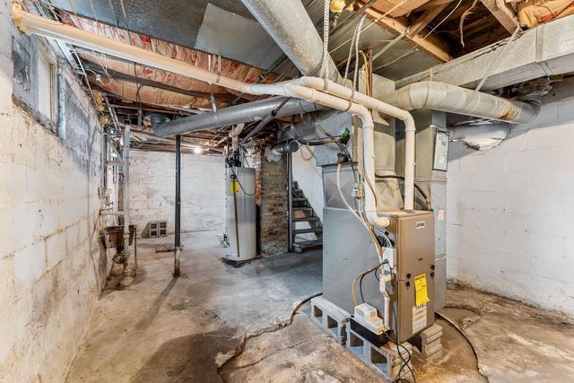 233 S Locust Street, Reedsburg, WI 53959