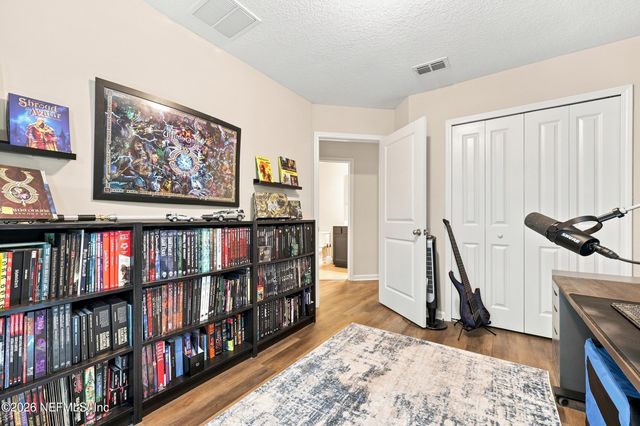 1545 LANDAU Road, Jacksonville, FL 32225