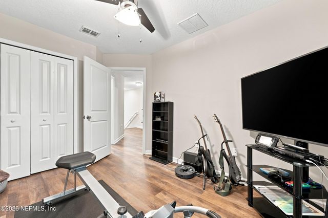 1545 LANDAU Road, Jacksonville, FL 32225