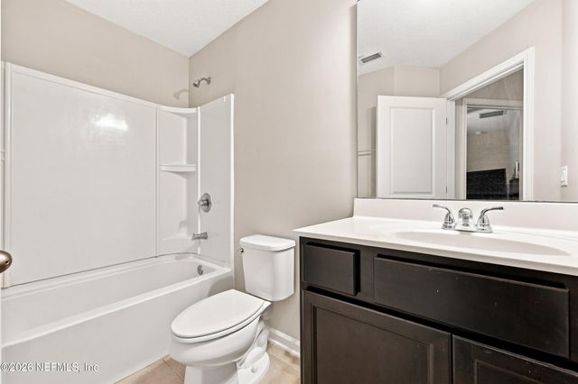 1545 LANDAU Road, Jacksonville, FL 32225