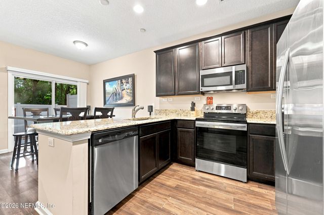 1545 LANDAU Road, Jacksonville, FL 32225