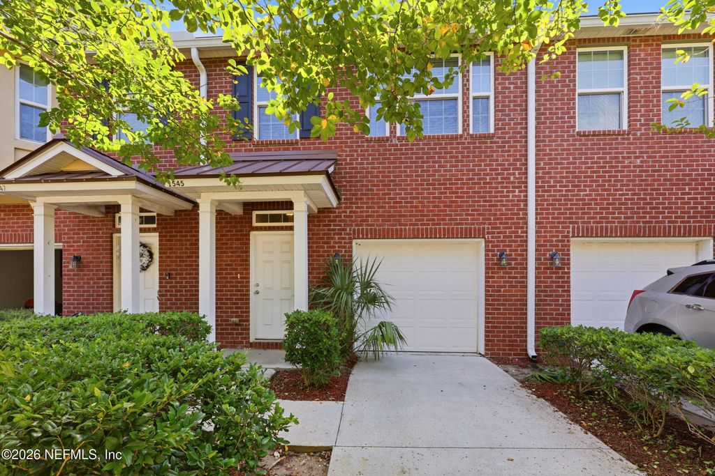 1545 LANDAU Road, Jacksonville, FL 32225