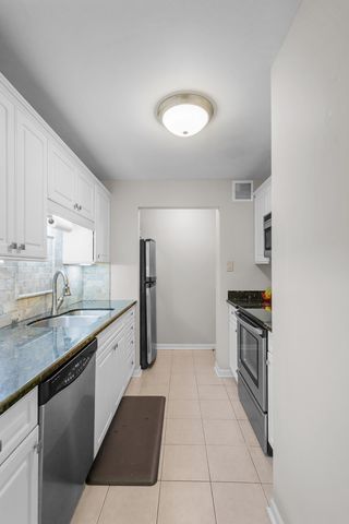 1625 Sheridan Road 206, Wilmette, IL 60091