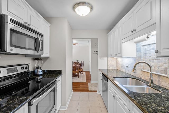 1625 Sheridan Road 206, Wilmette, IL 60091
